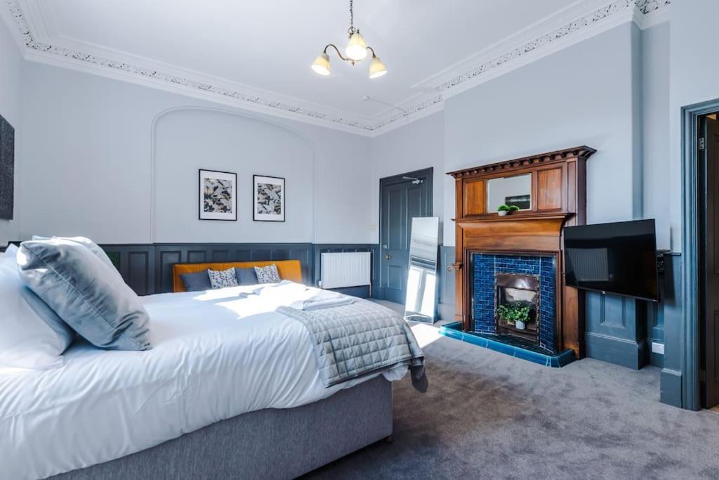 Supersized Studio In Честер Экстерьер фото